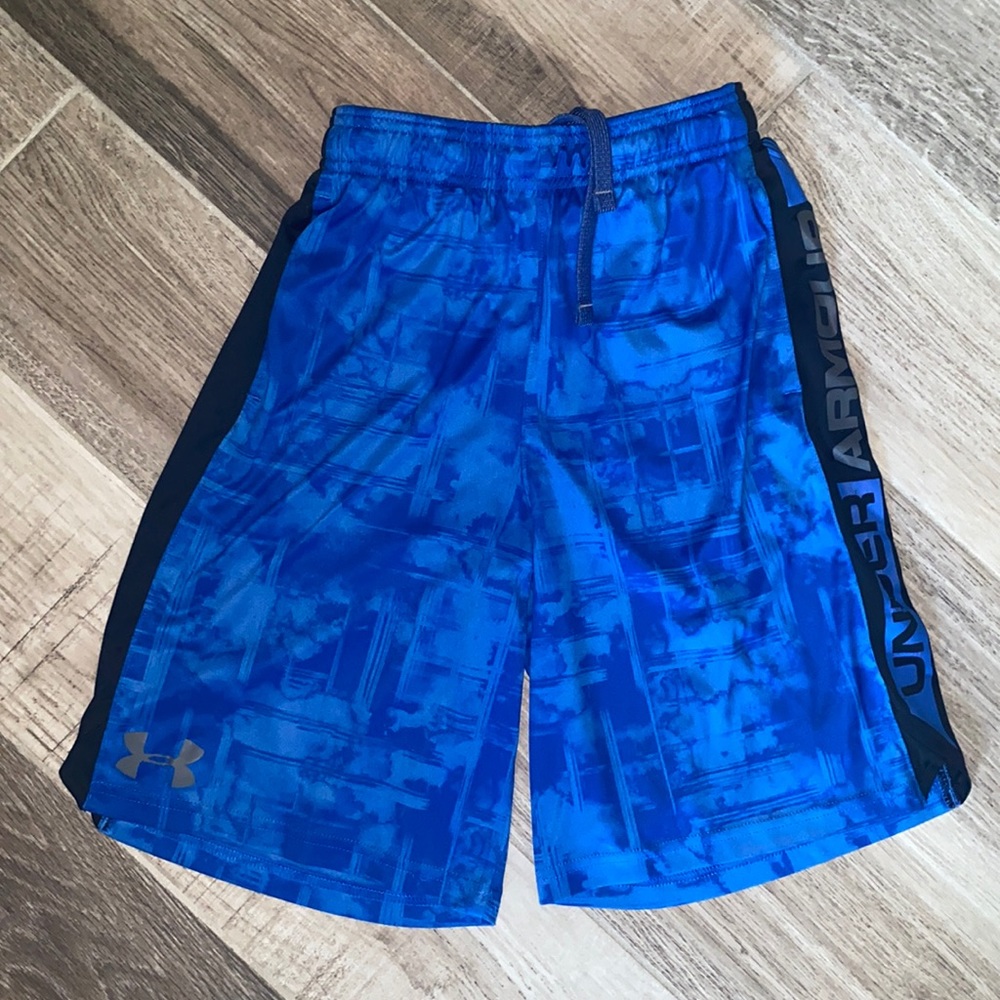 Boys' youth medium under armor heat gear